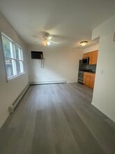 111 Radigan Ave, Unit 1 in Staten Island, NY - Building Photo - Building Photo