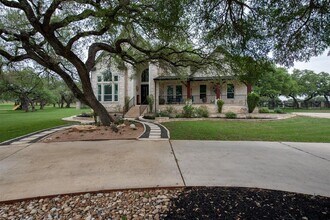 664 Ranchers Club Ln in Driftwood, TX - Building Photo - Building Photo