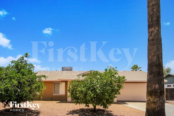 4527 W Mountain View Rd in Glendale, AZ - Foto de edificio