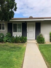 7902 Ronald Drive in Huntington Beach, CA - Building Photo - Building Photo