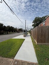 2919 Rosedale St, Unit B in Houston, TX - Building Photo - Building Photo