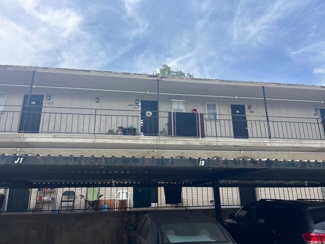 property at 170 De Chantle Rd