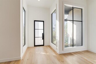 827 NW 8th St in Oklahoma City, OK - Building Photo - Building Photo