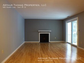98 Henry Law Ave in Dover, NH - Building Photo - Building Photo