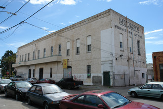 1128 6th Ave in Oakland, CA - Foto de edificio - Building Photo