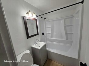 6013 NE 10th Ave in Vancouver, WA - Building Photo - Building Photo