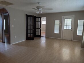 2500 Ashton Rd in Sarasota, FL - Building Photo - Building Photo