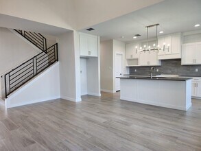 7506 Cresta Bella St in Laredo, TX - Building Photo - Building Photo
