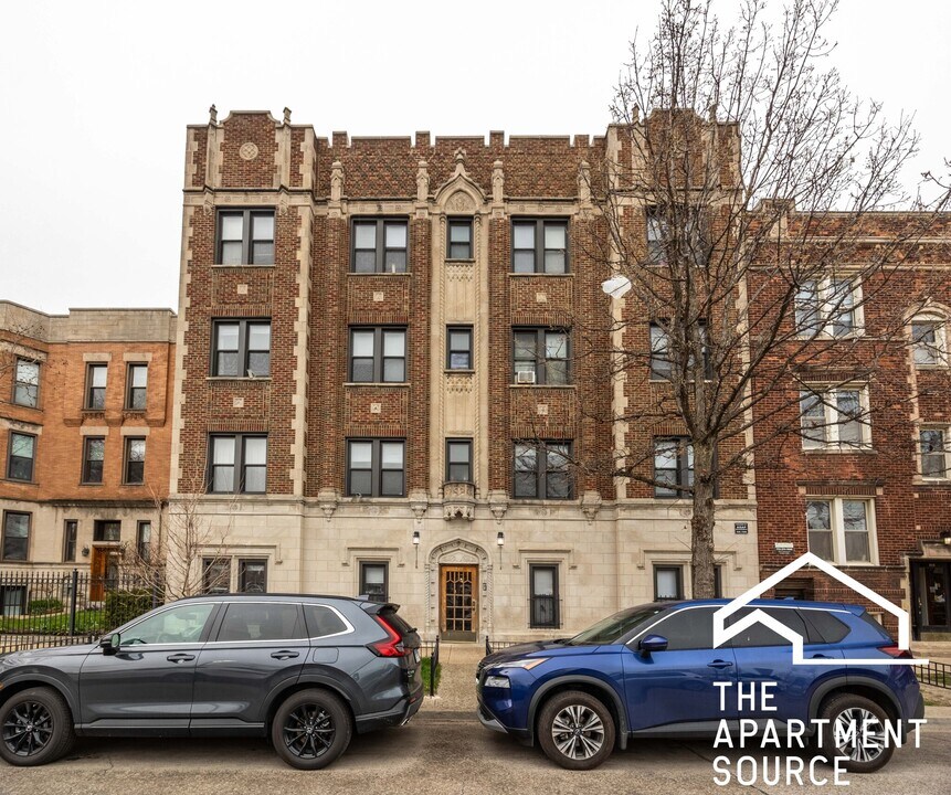 948 W Cuyler Ave in Chicago, IL - Foto de edificio