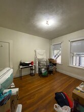 1352 Commonwealth Ave in Boston, MA - Building Photo - Building Photo