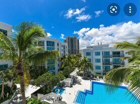 110 Washington  1614 in Miami Beach, FL - Building Photo