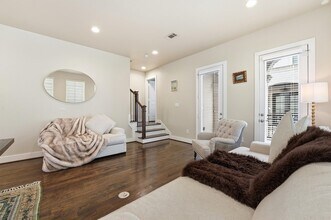 2714 Freund St in Houston, TX - Building Photo - Building Photo