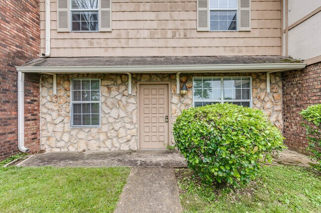 1301 Neelys Bend Rd, Unit 48 in Madison, TN - Building Photo - Building Photo