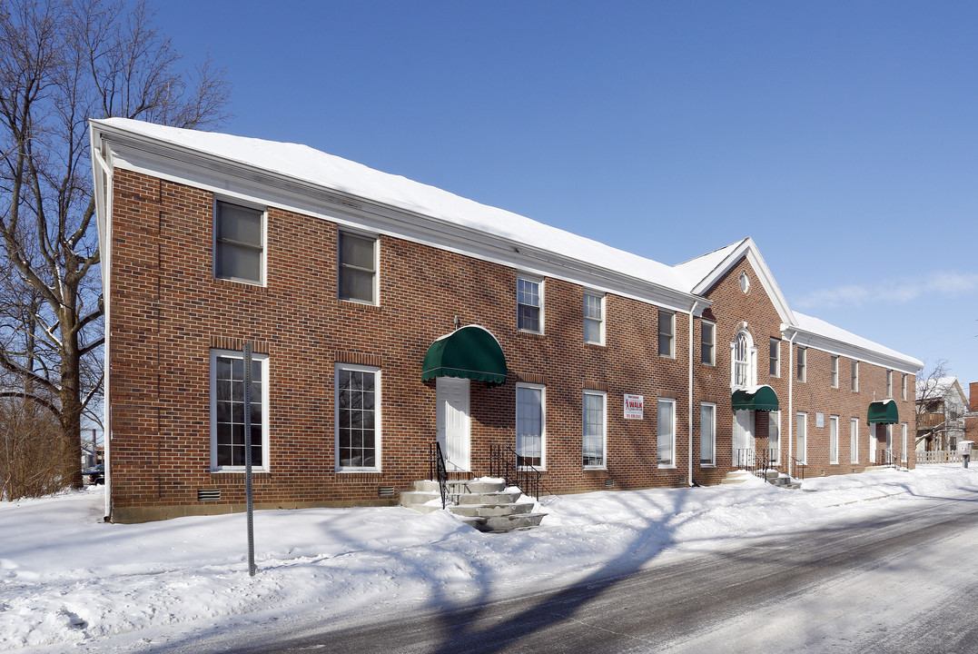 The Aquitaine in Muncie, IN - Building Photo