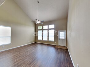 19002 Bressingham Dr in Tomball, TX - Building Photo - Building Photo