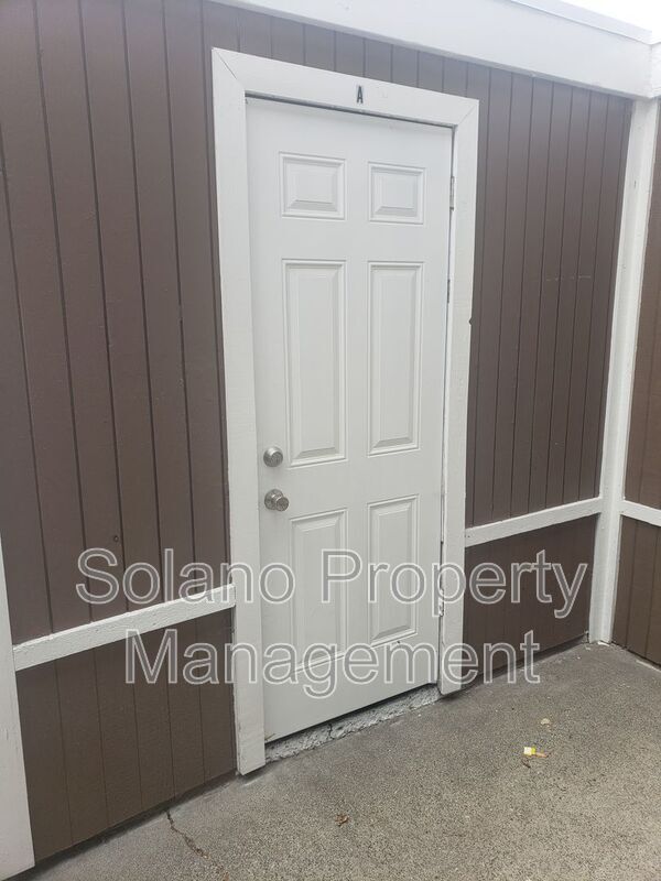 1712 Arthur Ct in Fairfield, CA - Building Photo - Building Photo