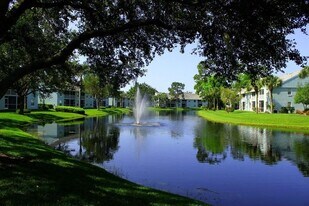 109 Wading Bird Cir in Naples, FL - Building Photo