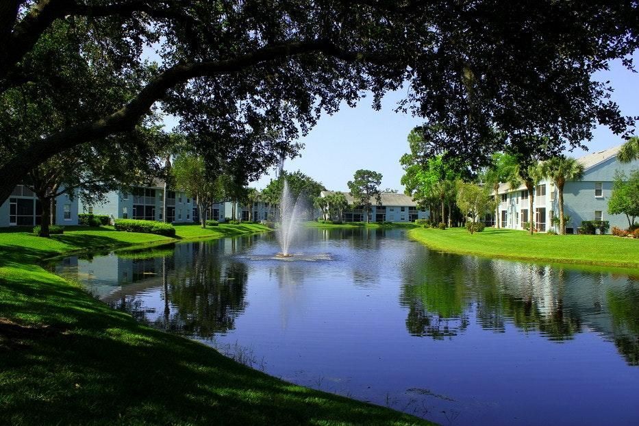 109 Wading Bird Cir in Naples, FL - Building Photo
