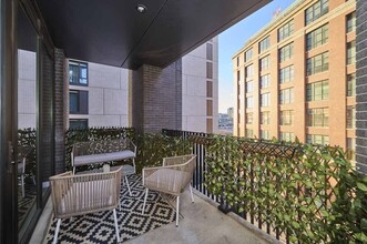 14 W Broadway, Unit 501 in Boston, MA - Building Photo - Building Photo