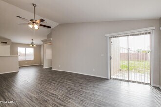 14916 N 125th Ln in El Mirage, AZ - Foto de edificio - Building Photo