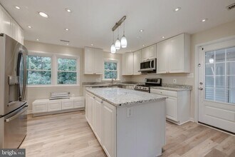 5508 Brookland Rd in Alexandria, VA - Building Photo - Building Photo