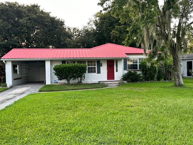 property at 1015 Clearview Ave