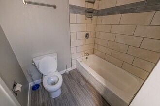 9306-93108 108 Ave in Grande Prairie, AB - Building Photo - Building Photo