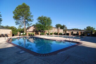 703 Old Manor Rd in Columbia, SC - Building Photo - Building Photo