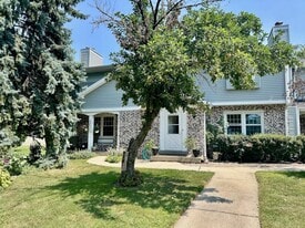 5221 W Loomis Rd in Greendale, WI - Building Photo