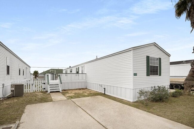 property at 5110 Martinique Calle
