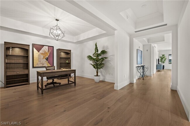 1130 3rd Ave S in Naples, FL - Foto de edificio - Building Photo