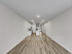 1651 Manuka Ln in Columbia, TN - Foto de edificio - Building Photo