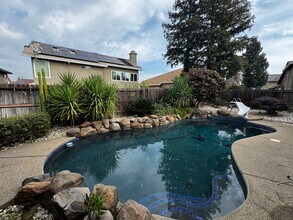 3017 Strand Rd in Rocklin, CA - Building Photo - Building Photo