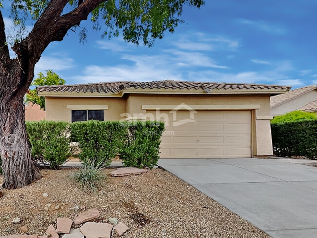 40738 N Robinson Dr