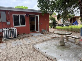 2021 Wilmington St in Opa Locka, FL - Building Photo