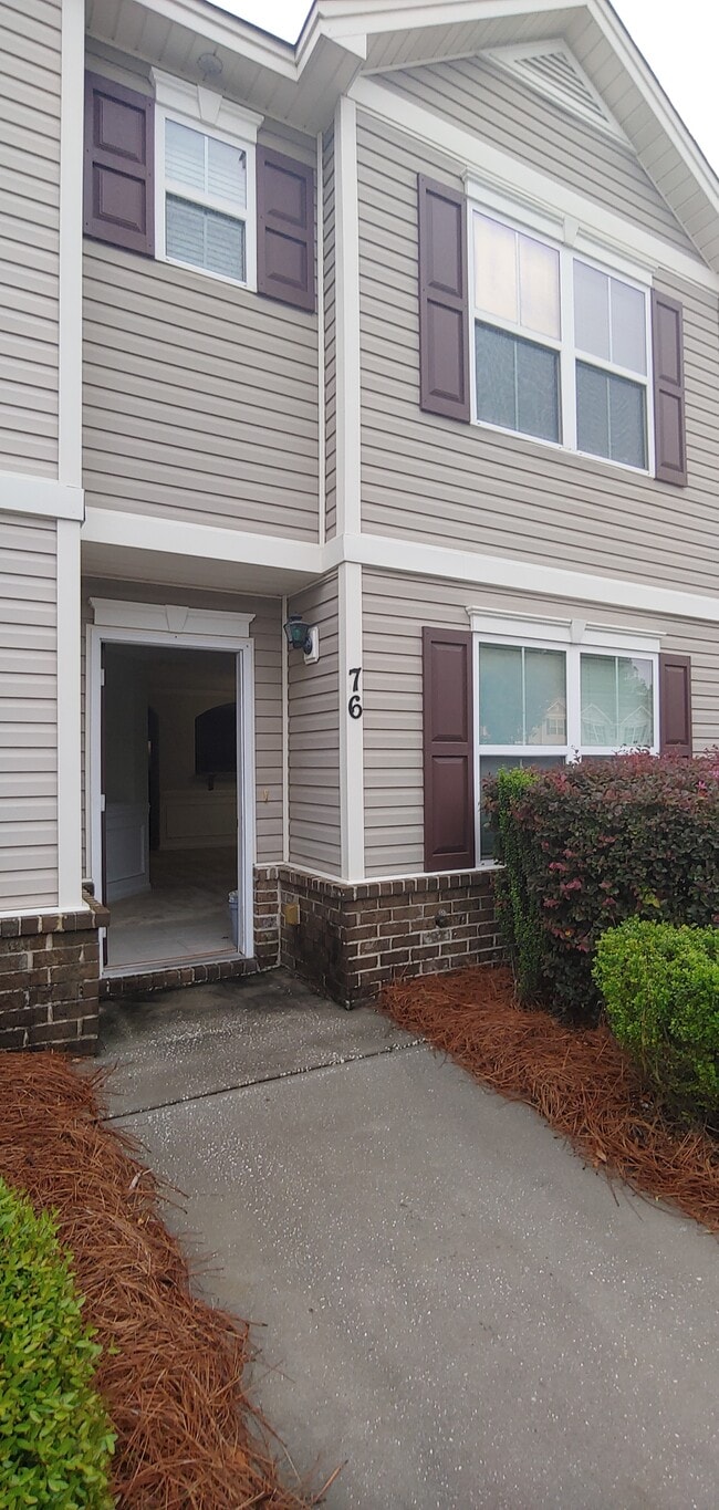 76 Winter Lake Cir in Savannah, GA - Building Photo - Building Photo