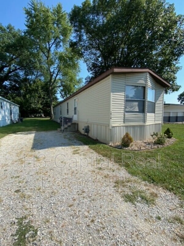 property at 1918 Page Ave
