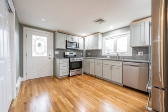 49 Union St in Revere, MA - Building Photo - Building Photo