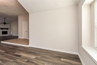 8610 Greenleaf Lake Dr in Houston, TX - Building Photo - Building Photo