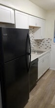 Room in Apartment on West Loop in Austin, TX - Building Photo - Building Photo