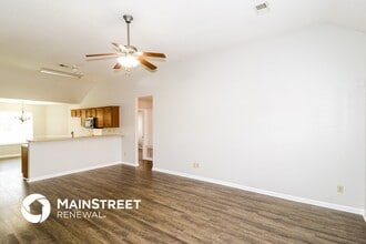 50 Clear Springs Dr in Oakland, TN - Foto de edificio - Building Photo