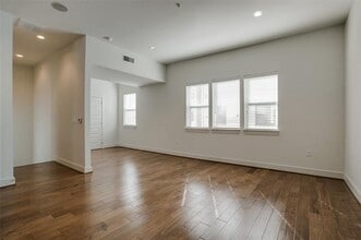 2500 State St in Dallas, TX - Building Photo - Building Photo