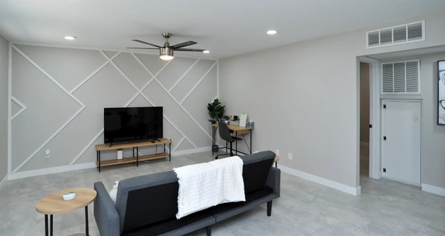 6596 Calle La Paz in Tucson, AZ - Building Photo - Building Photo
