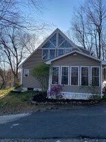 99 Bahre Corner Rd in Canton, CT - Building Photo