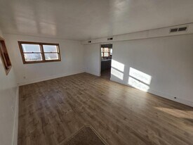 1620 Hanaford Ave in Bismarck, ND - Building Photo