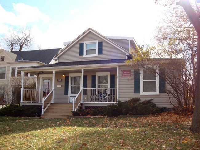 703 Washtenaw Ave, Unit 1