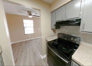 467 Lombard St in Orange Park, FL - Building Photo - Building Photo