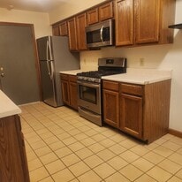 10 Nuttall Ln, Unit 3 in Worcester, MA - Building Photo