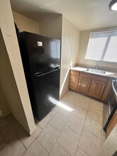 410 Marshall Rd-Unit -Unit A in Vacaville, CA - Foto de edificio - Building Photo