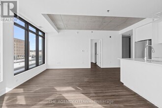1366-1366 Carling Ave in Ottawa, ON - Building Photo - Building Photo